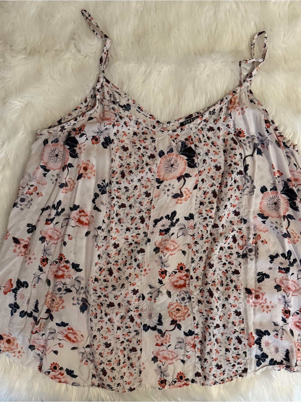 torrid White Floral Spaghetti Strap Tank with Pink & Navy Accents